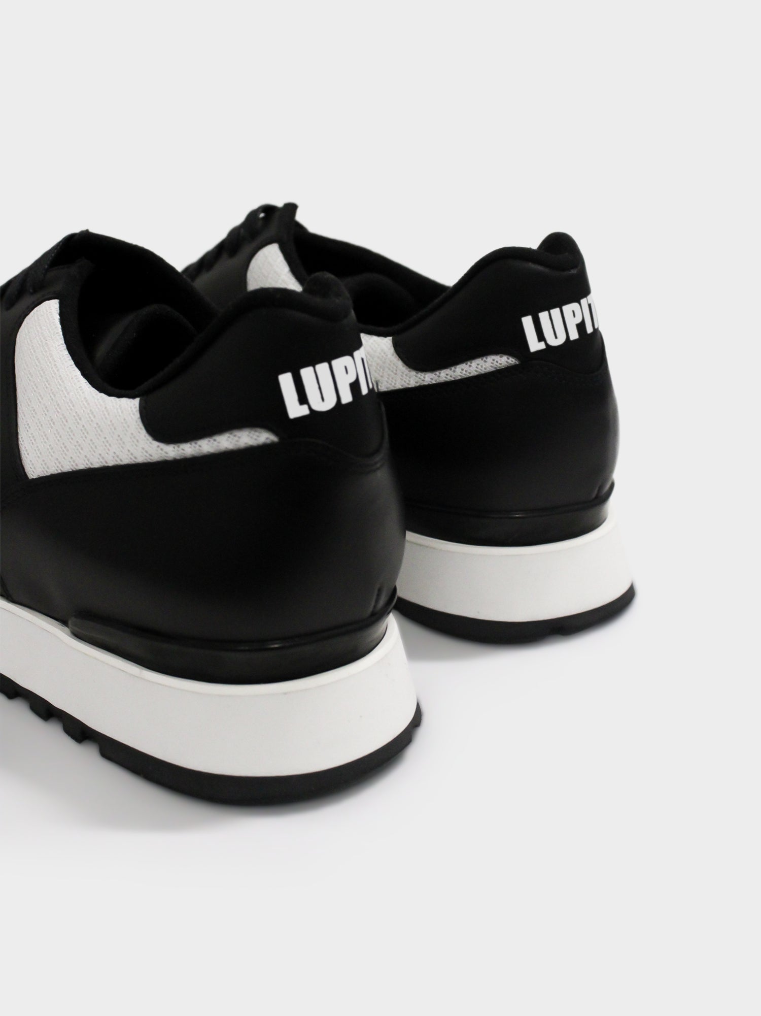 LUPITU BLACK JOGGER