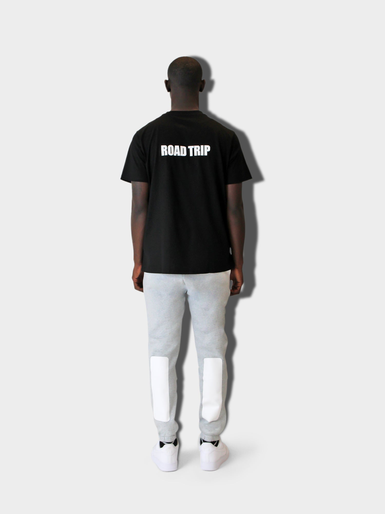 LUPITU MEN'S BLACK SCHWAN TEE