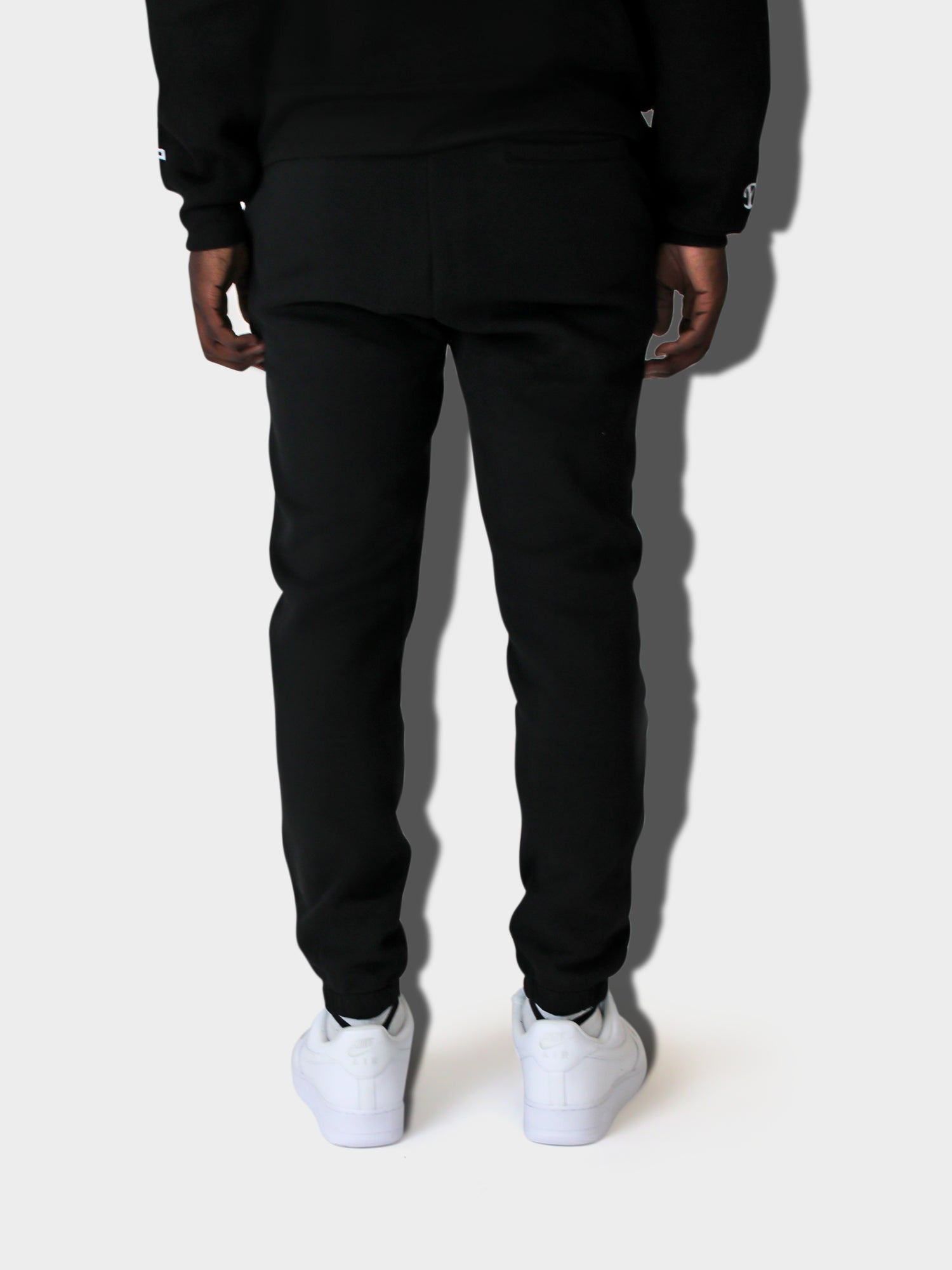 LUPITU MEN'S BLACK YL LOGO JOGGER PANT