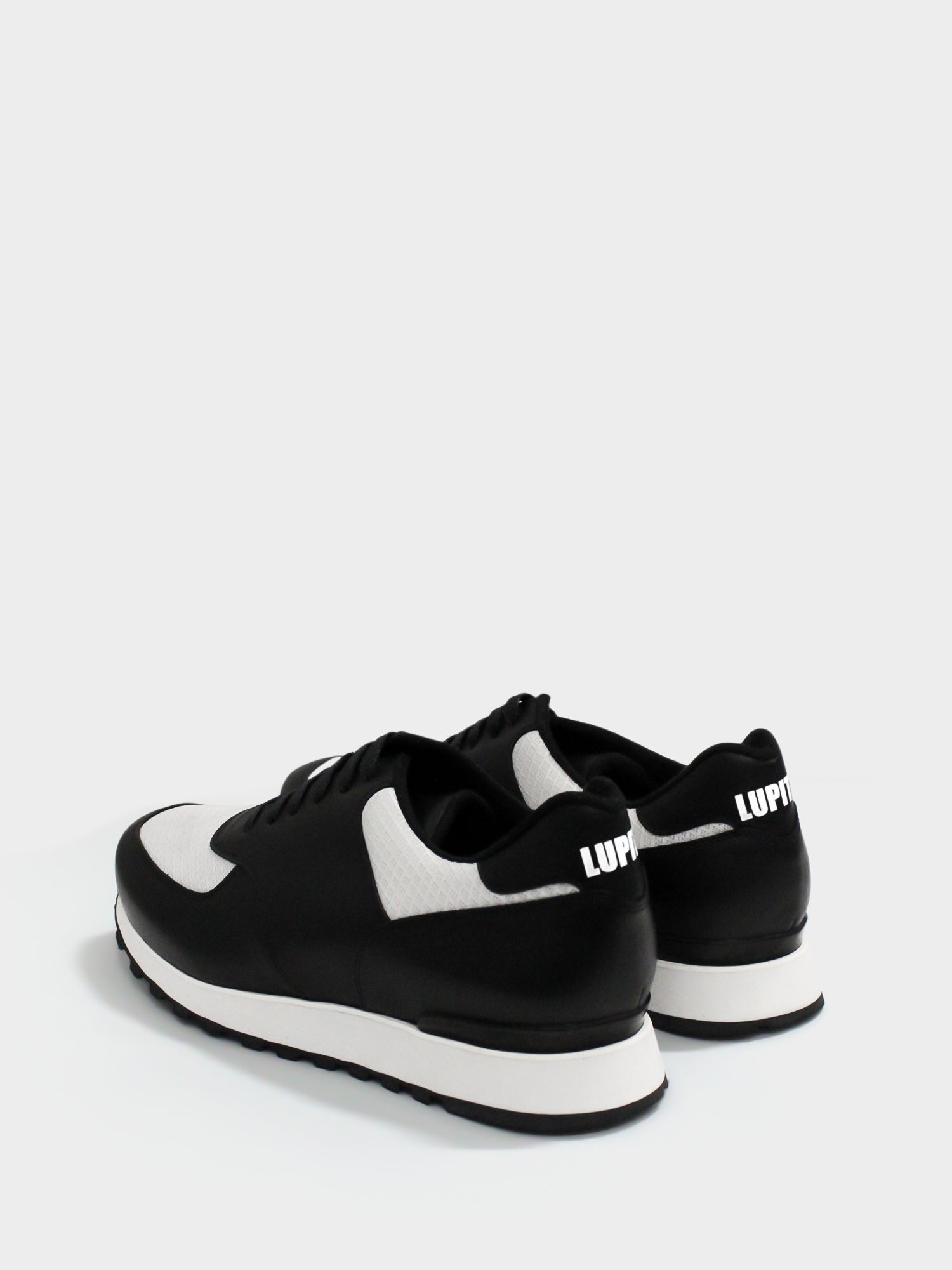 LUPITU BLACK JOGGER