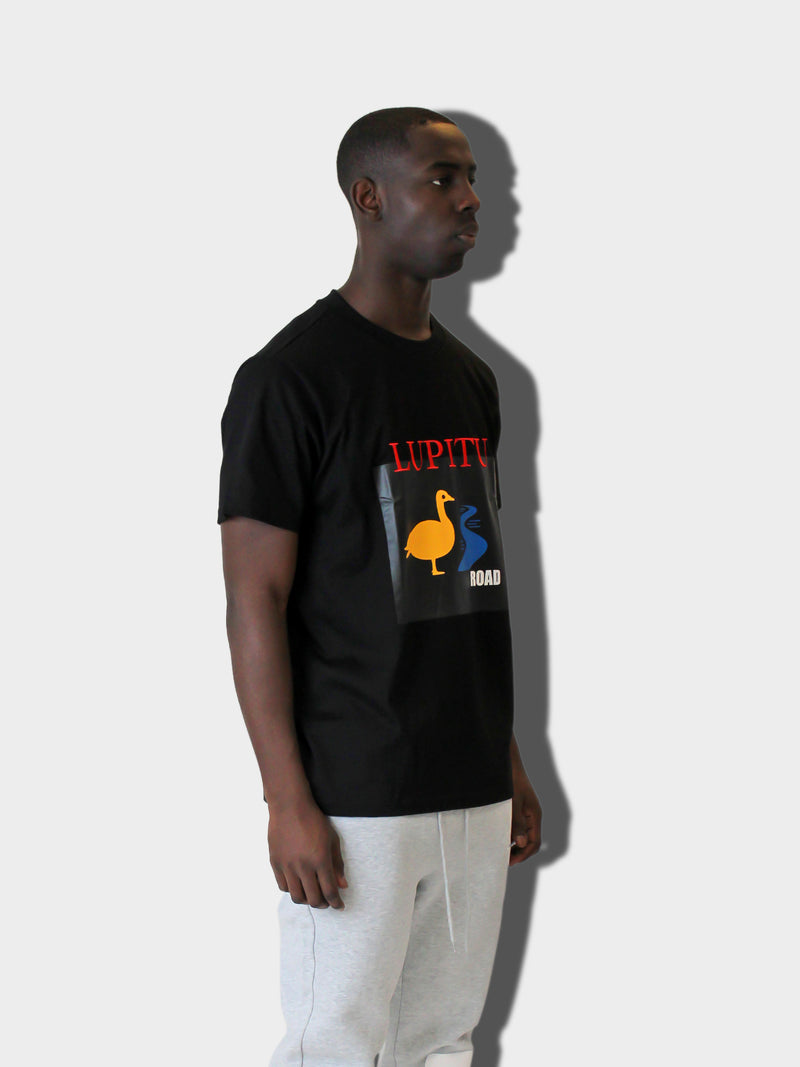 LUPITU SCHWAN BLACK TEE